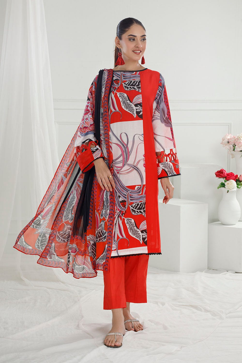 Gul Ahmed CS-52006 The Floral World  2025
