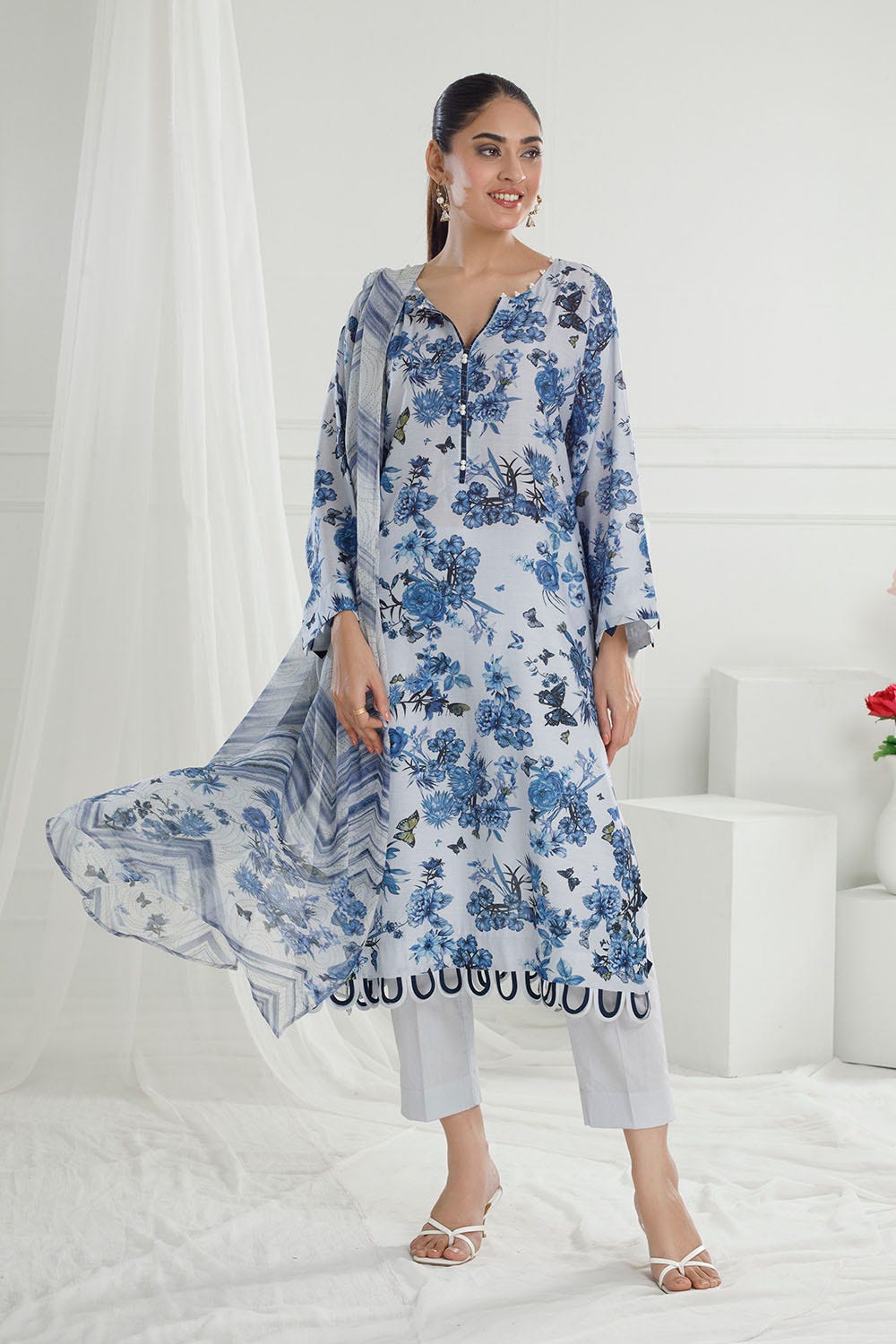 Gul Ahmed SY-52003 The Floral World  2025