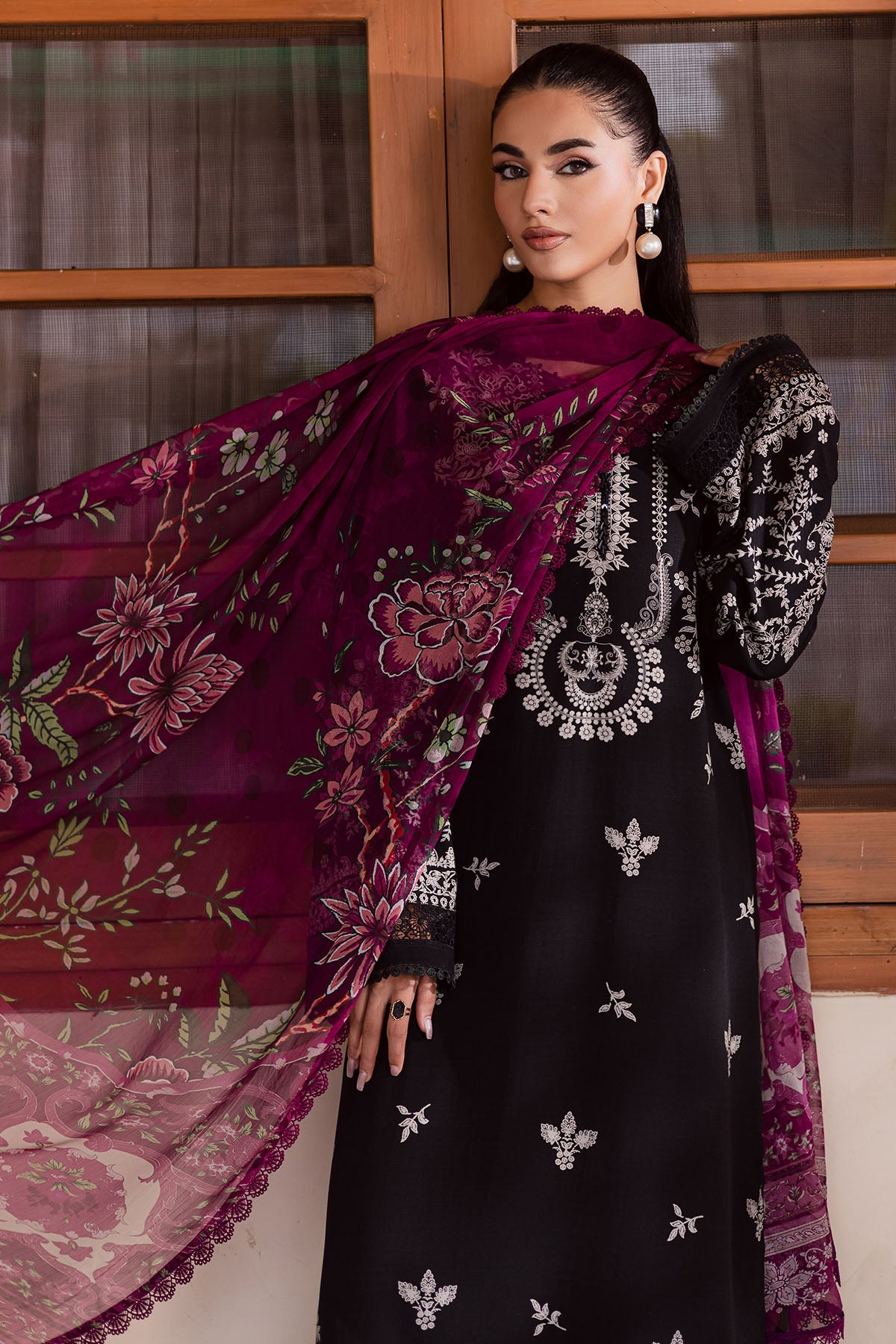Nureh SP-170 Signature Printed Linen 2025