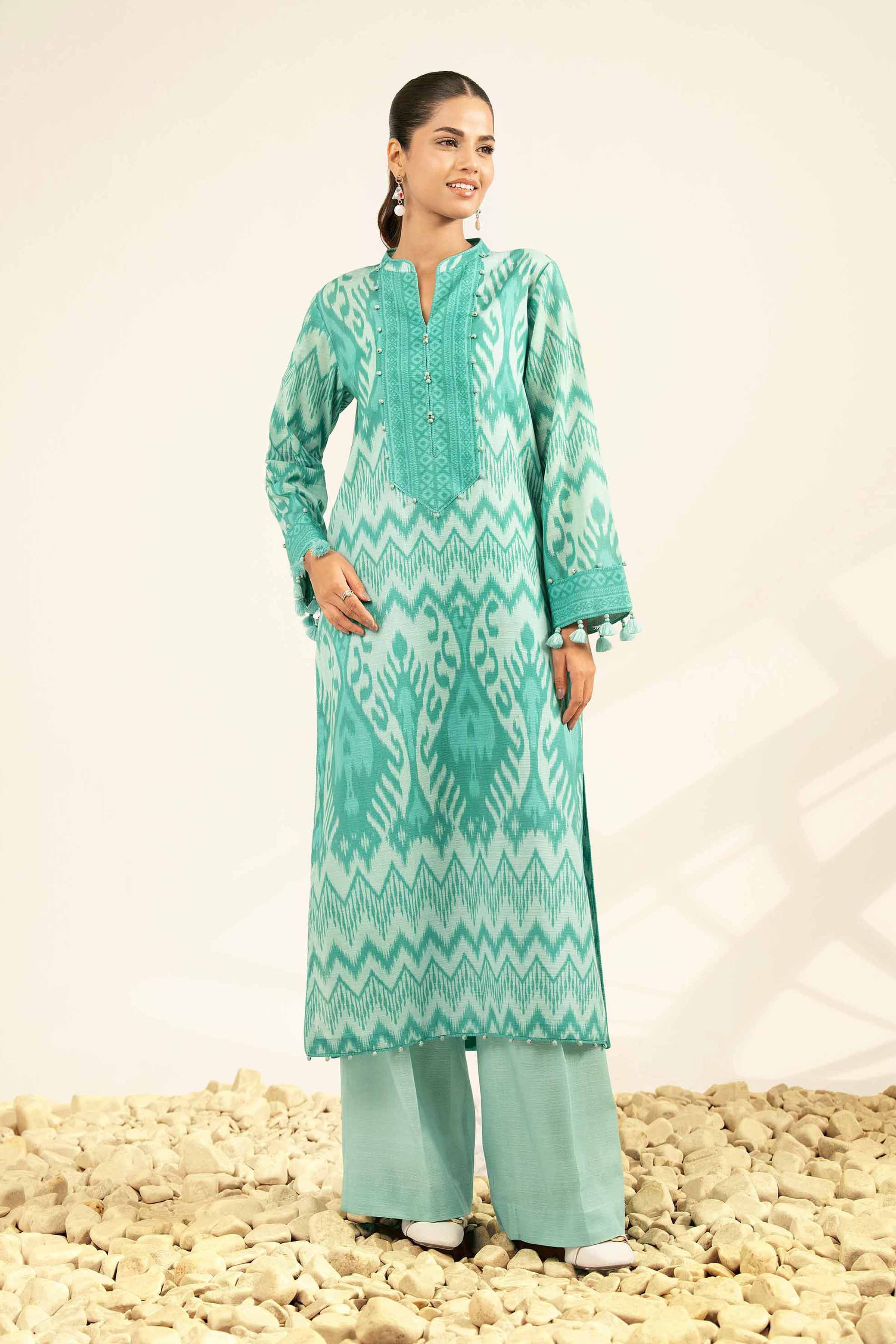 Nishat Linen 42502329 Cross Season Edit 2025