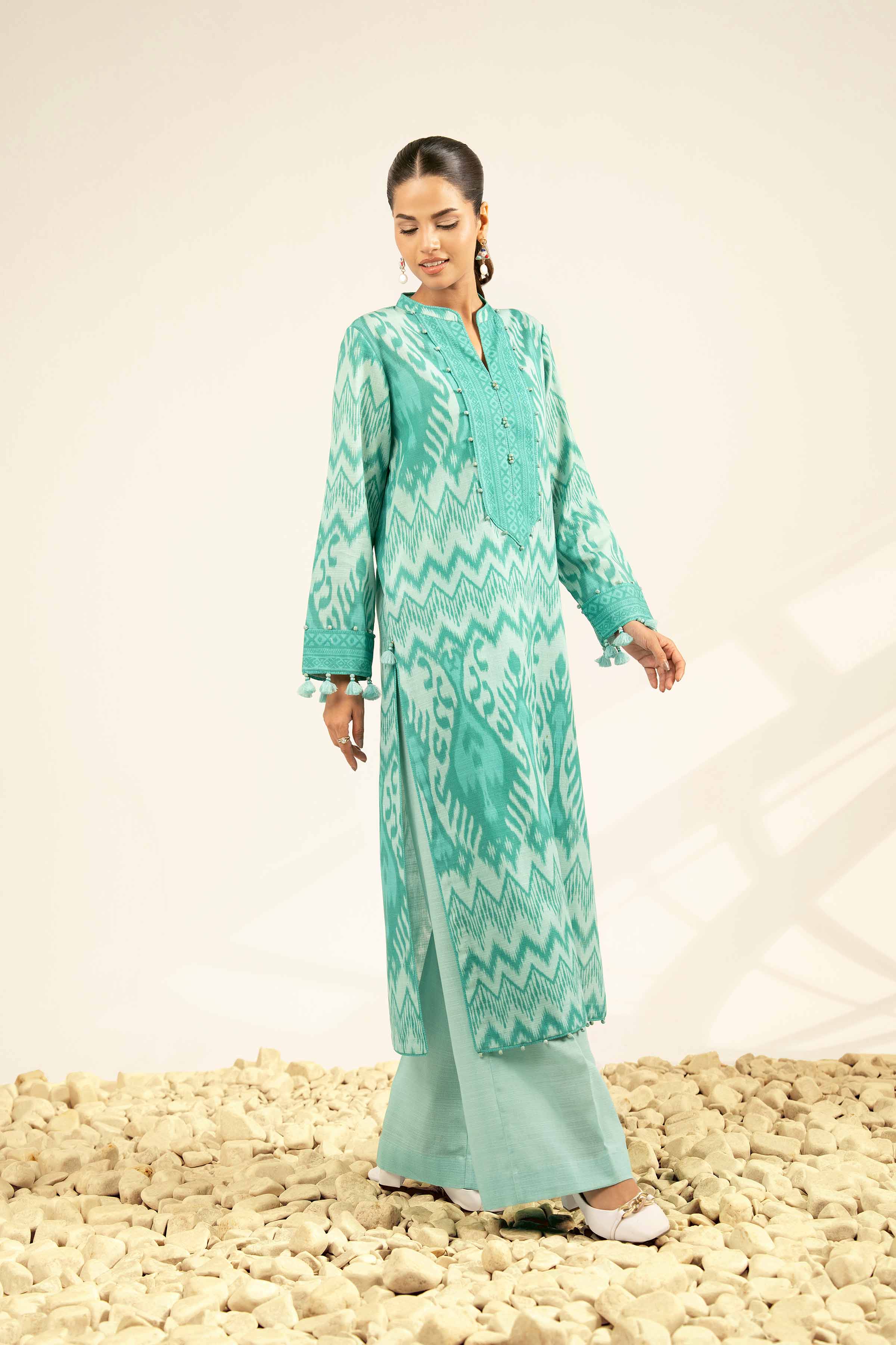 Nishat Linen 42502329 Cross Season Edit 2025