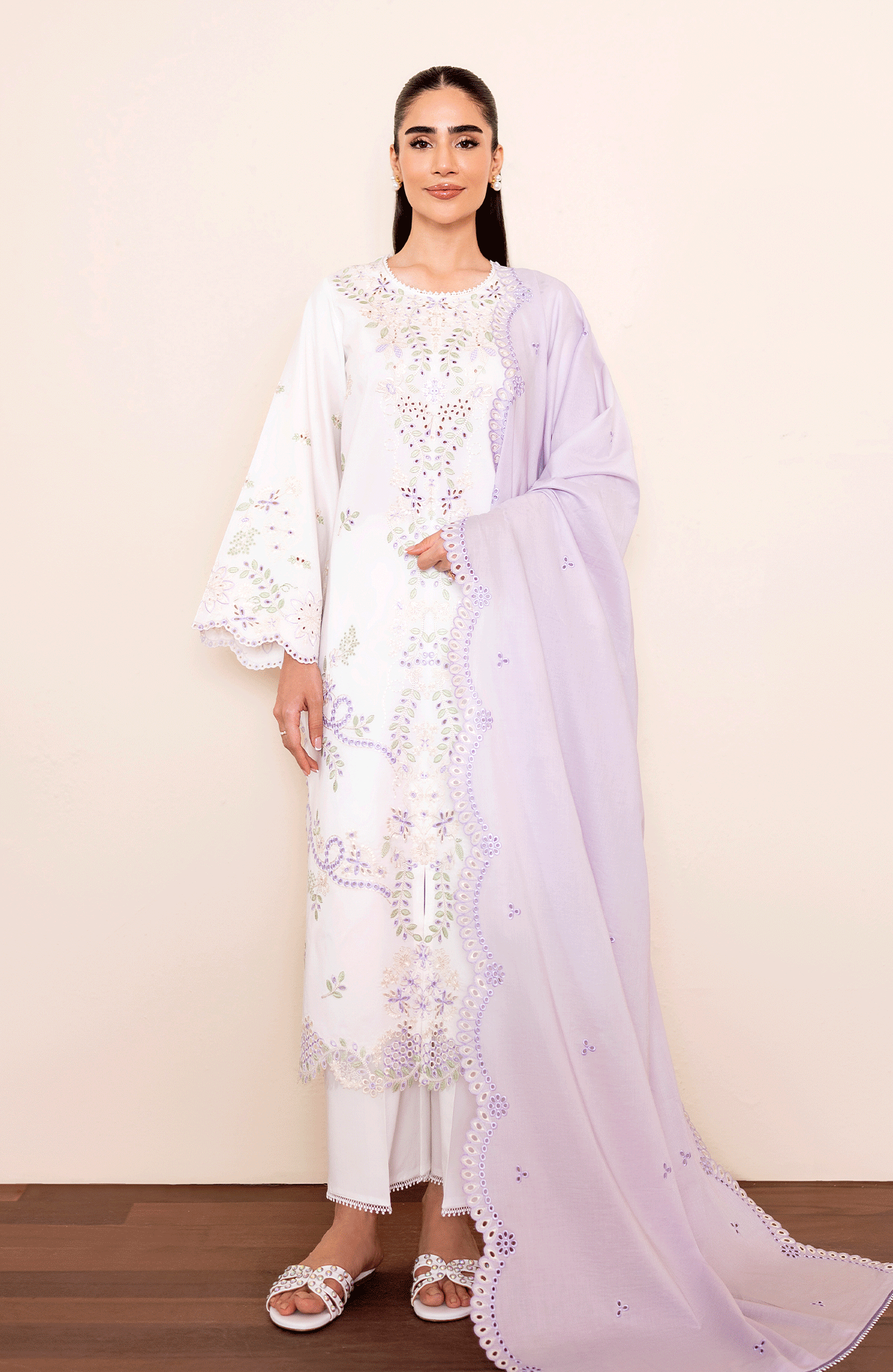 Seran Zureya Luxury Lawn 2025