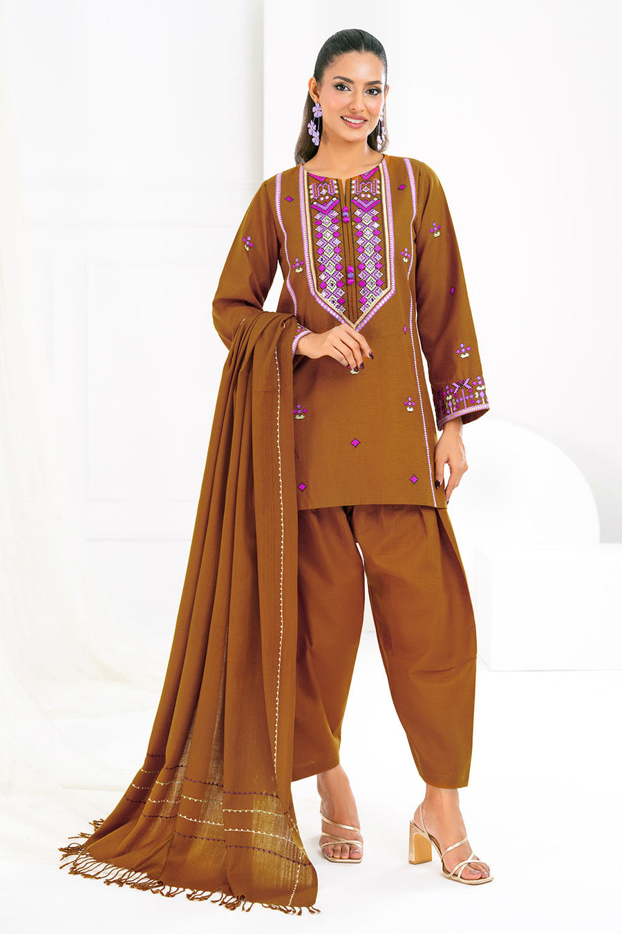 Gul Ahmed AP-52019 Heer Winter 2025