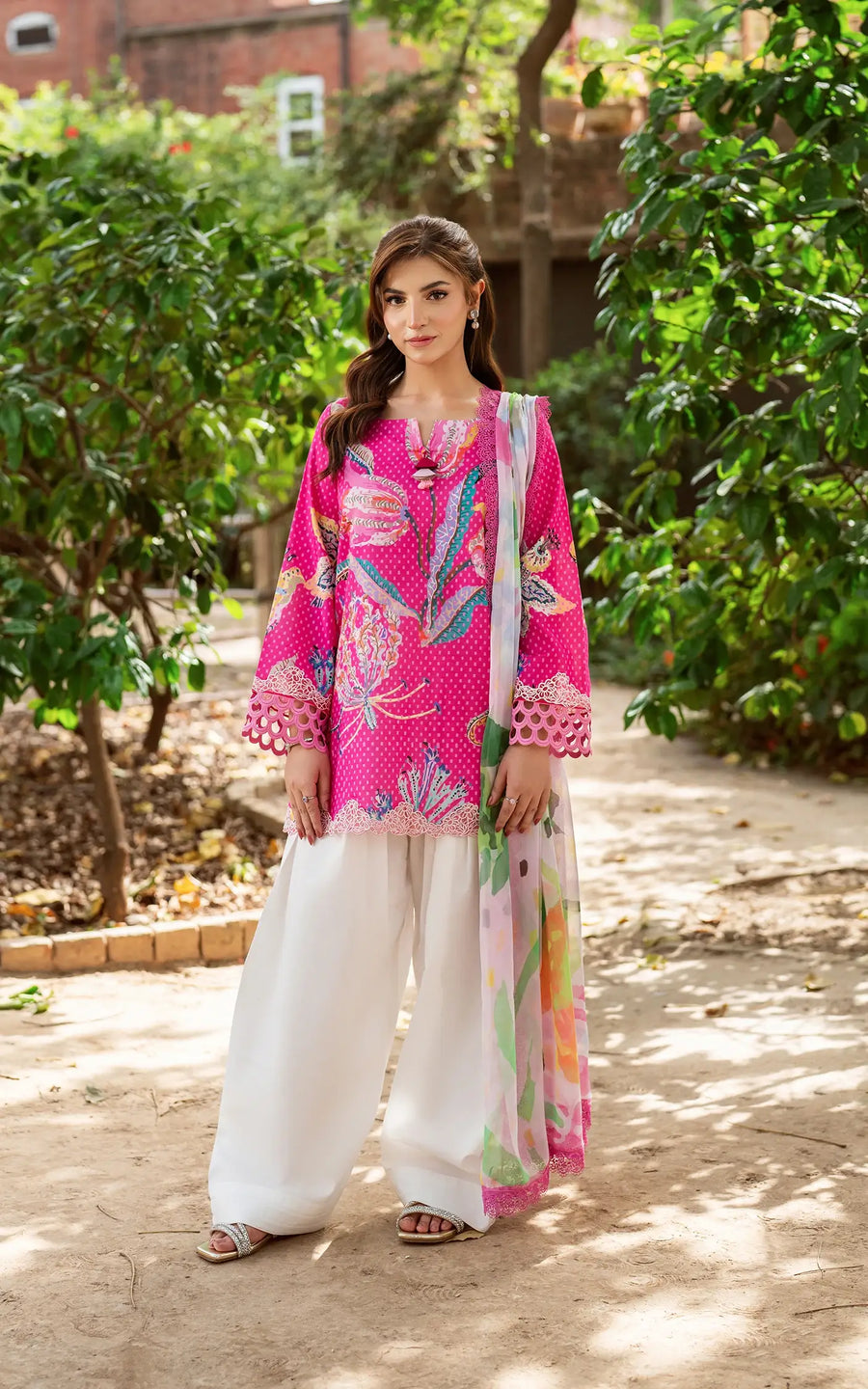 Asifa N Nabeel Roseveil-(YKL25-10) Yakin Summer Lawn 2025