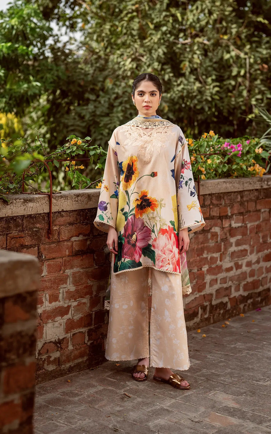Asifa N Nabeel Bloomlight-(YKL25-13) Yakin Summer Lawn 2025