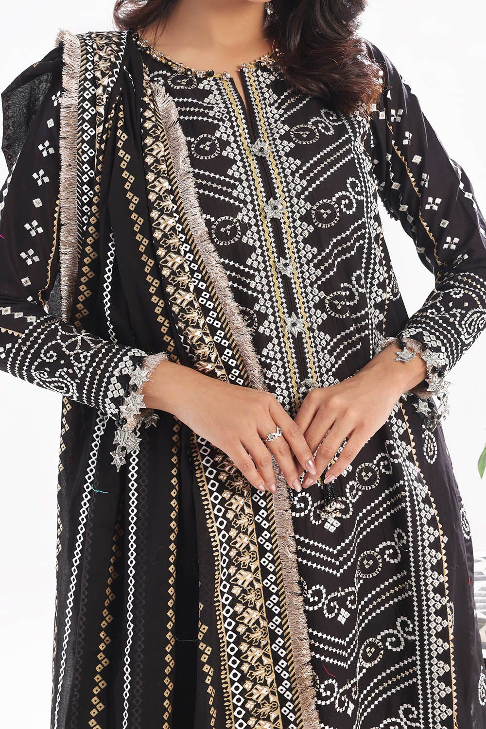 Gul Ahmed CL-52407 Chunri 2025