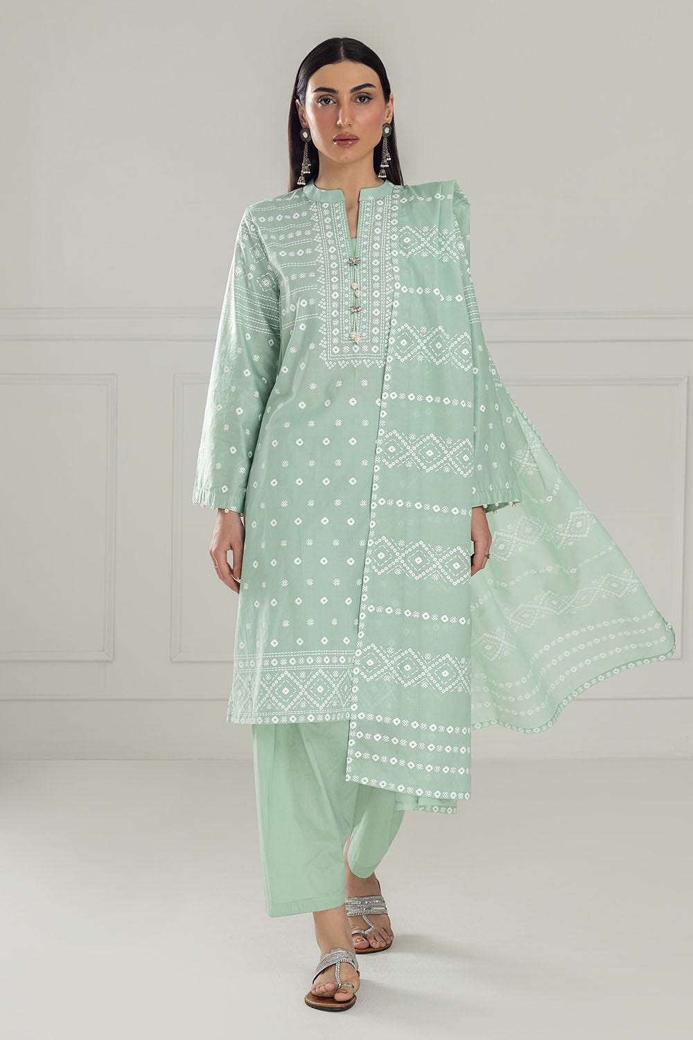 Gul Ahmed CL-52172 A Chunri 2025