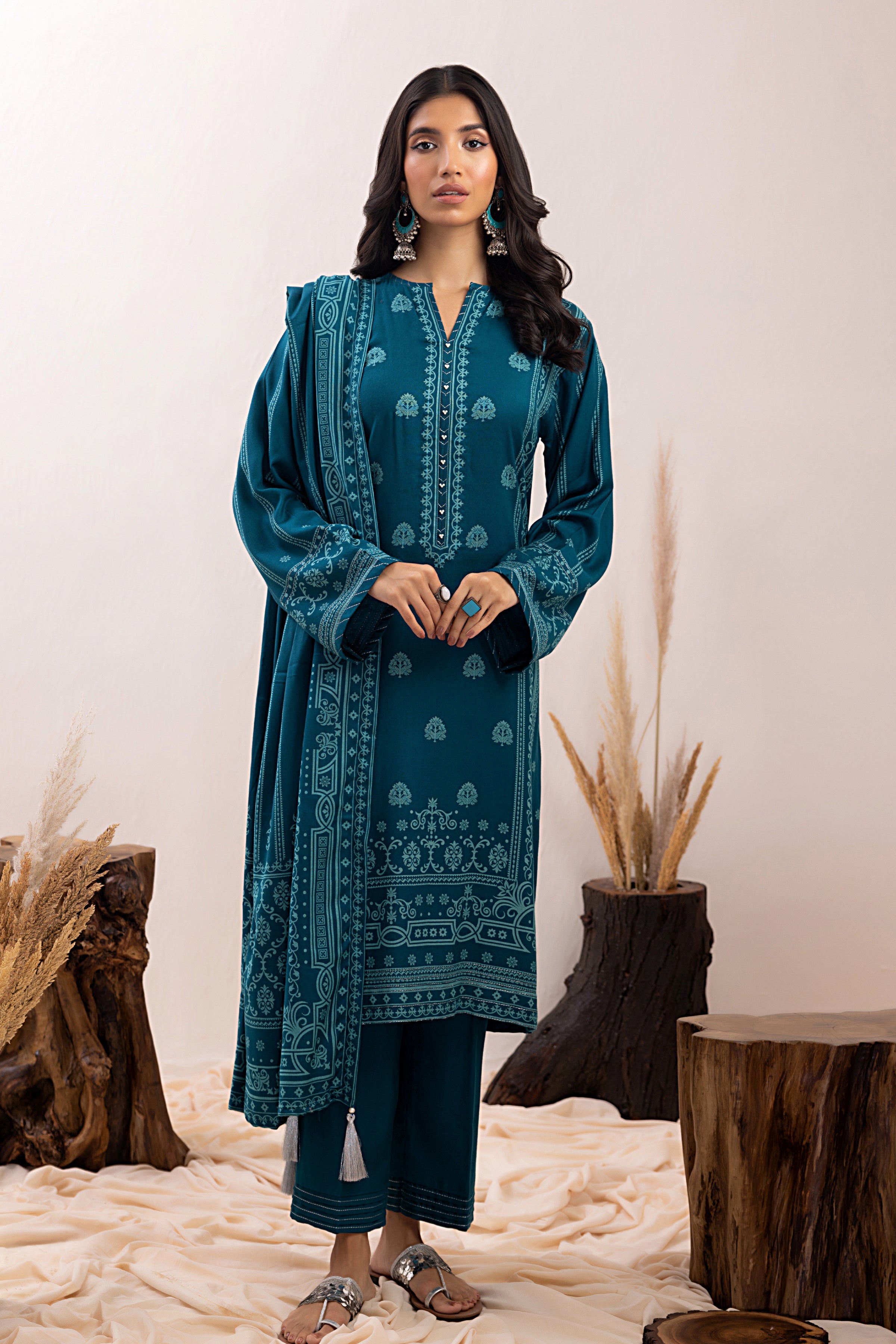 Lakhany LG-IZ-0019-B Pashmina Winter Wear Collection