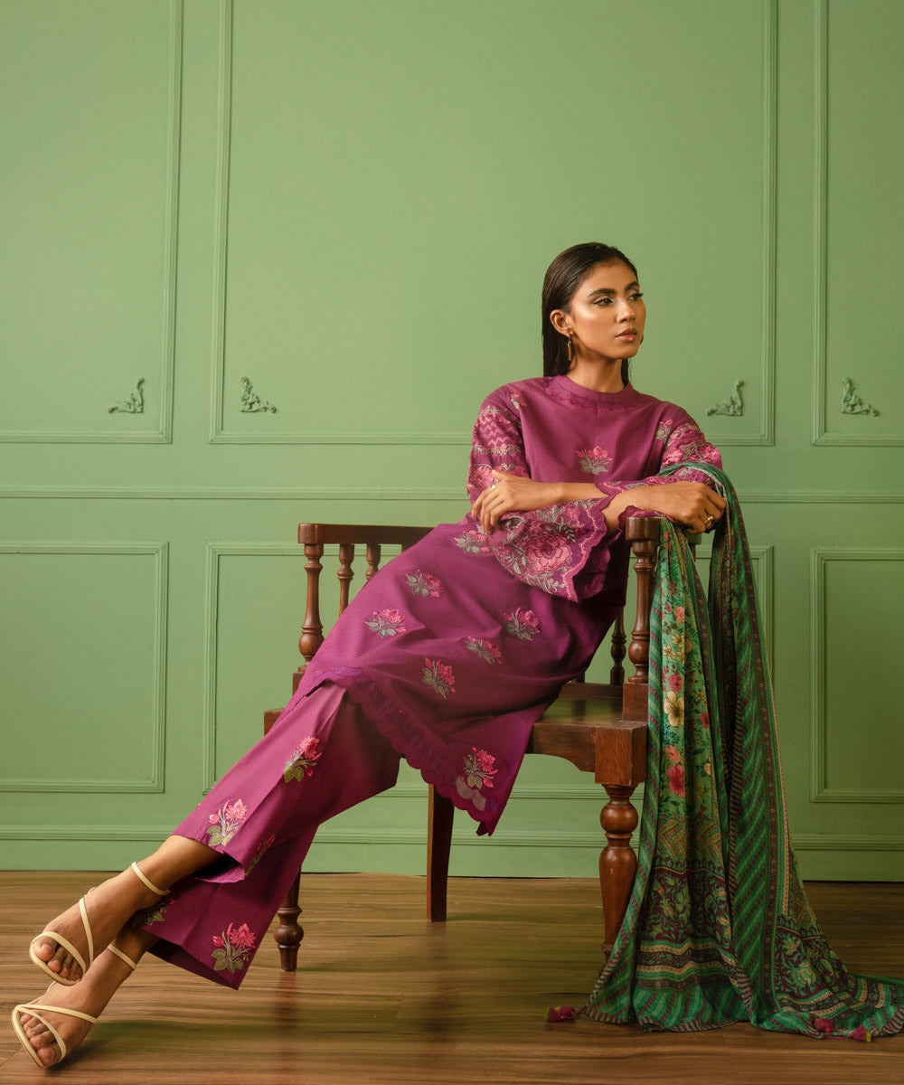 Sapphire 3 Piece Embroidered Dobby Suit 0U3PEST24V55 Intermix Collecti ...