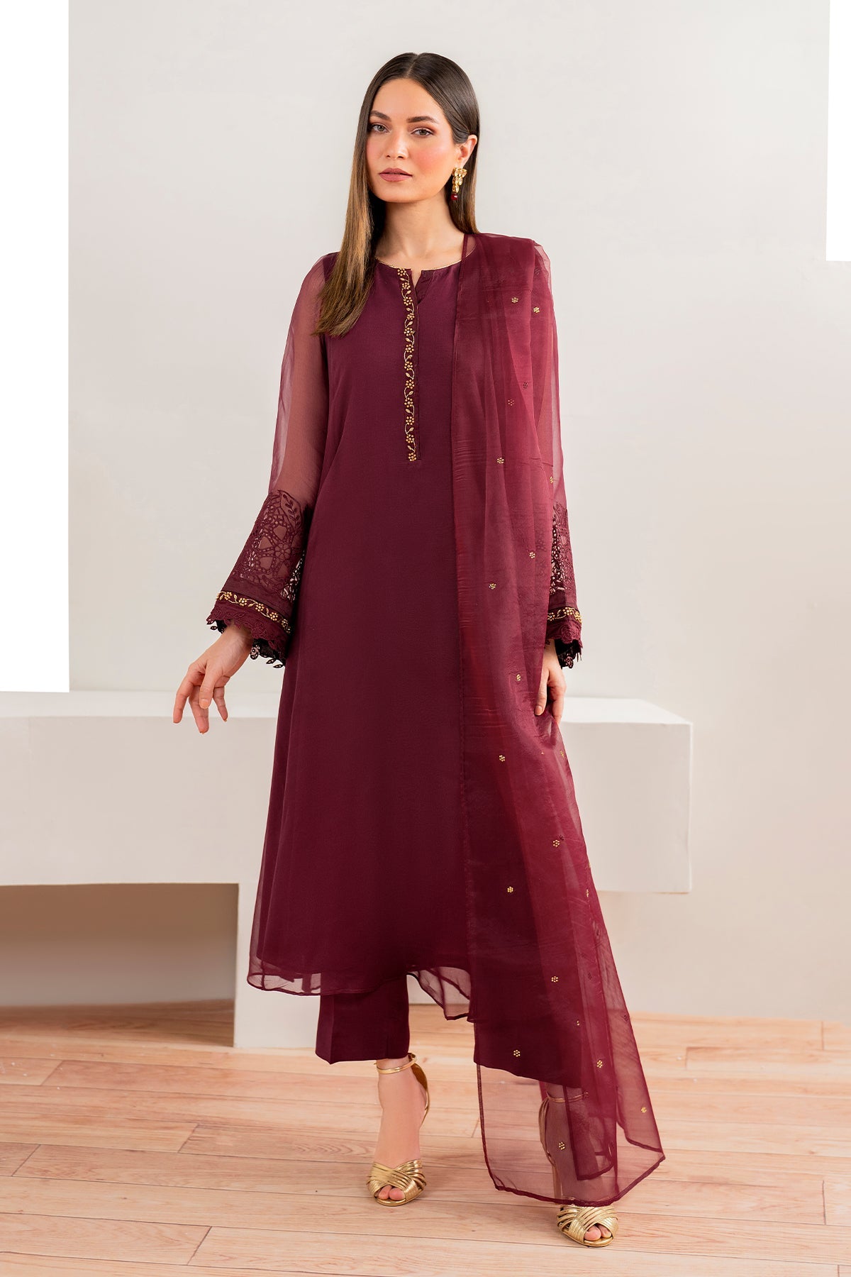 Baroque Embroidered Chiffon PR-981 Formal Pret 2024 Sara Clothes Baroque Embroidered Chiffon PR-981 Formal Pret 2024 Sara Clothes