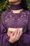 Iznik UE-387 Lawn 2025