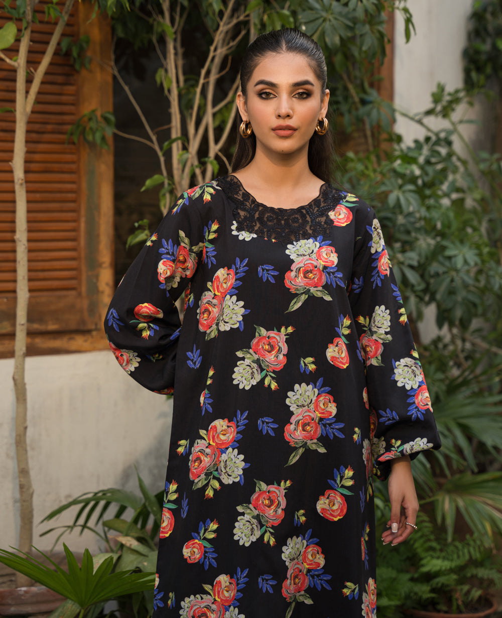 Xenia Formals Claire Basic Pret 2024 Sara Clothes