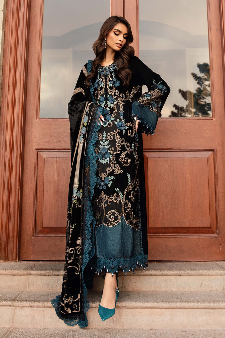 maria b winter dresses Maria B DL-1208 Winter Luxe 2024 Sara Clothes