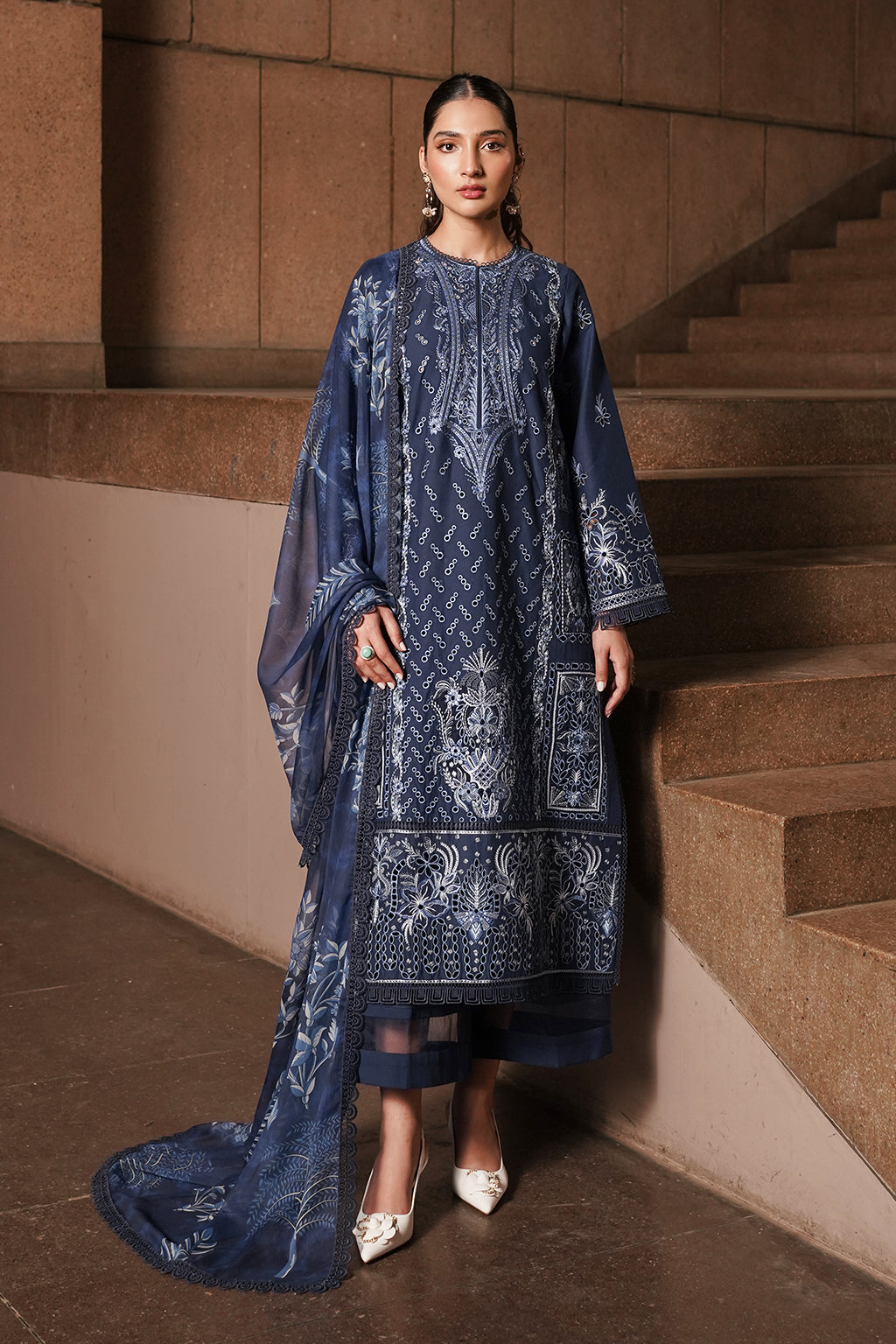 Afrozeh Capri Chikankari Eid Lawn 2024