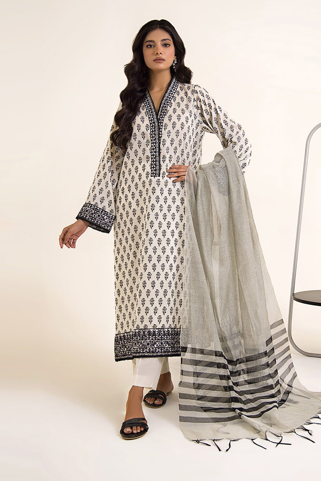 Zellbury Shirt Shalwar Dupatta 0499 Signature Summer Collection 2024