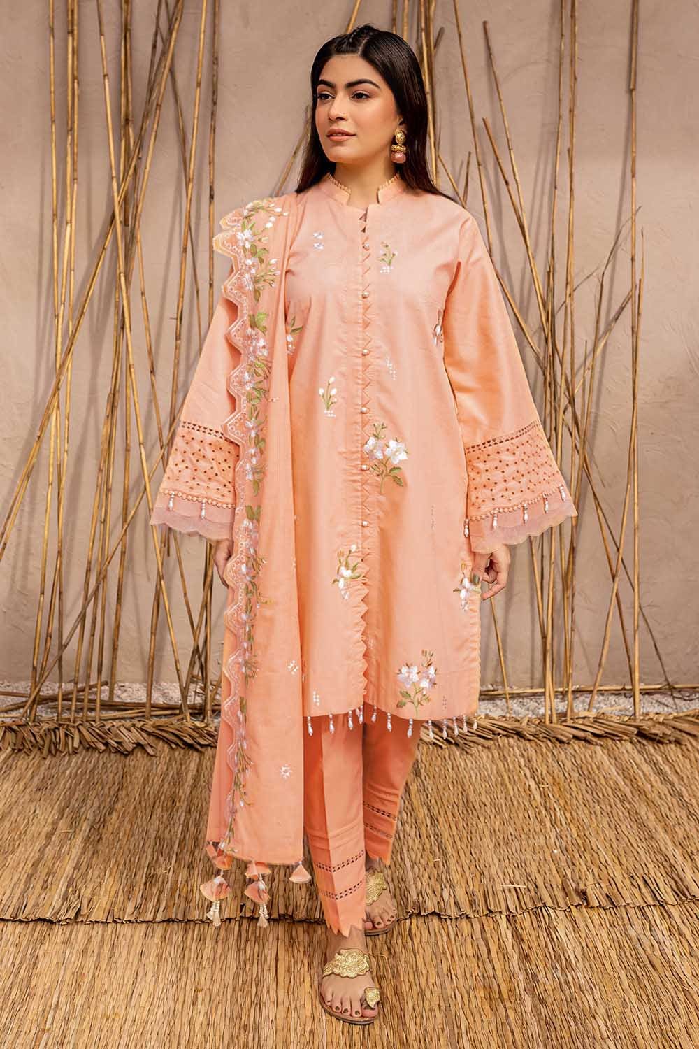 DN-22028 Gul Ahmed Online Lawn Essential 2022