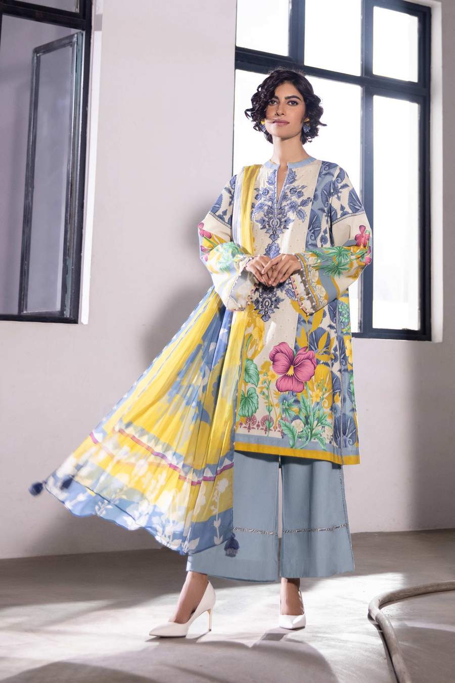 Sapphire Veranda Intermix Collection 2021 – Sara Clothes