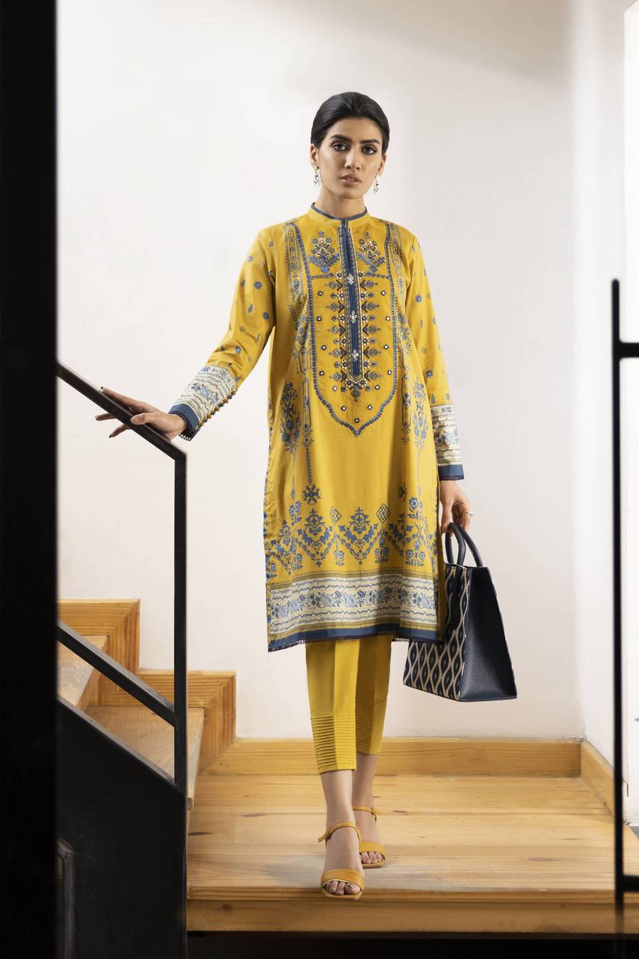 Sapphire Serenita Intermix Collection 2021 – Sara Clothes