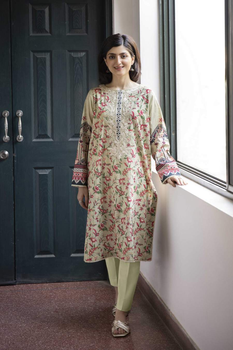 Sapphire Eccentrica Intermix Collection 2021 – Sara Clothes