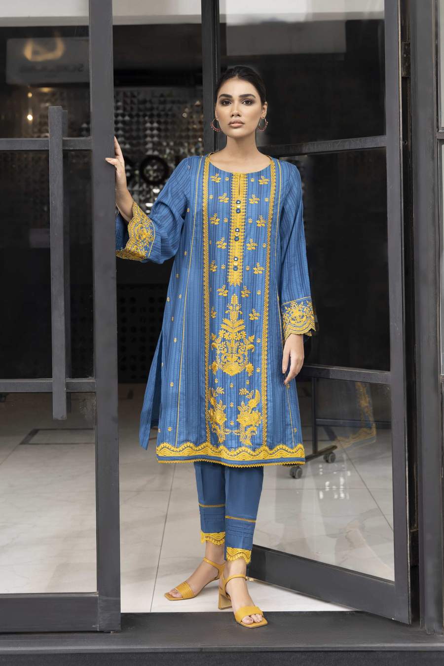 Sapphire Memoria Intermix Collection 2021 – Sara Clothes