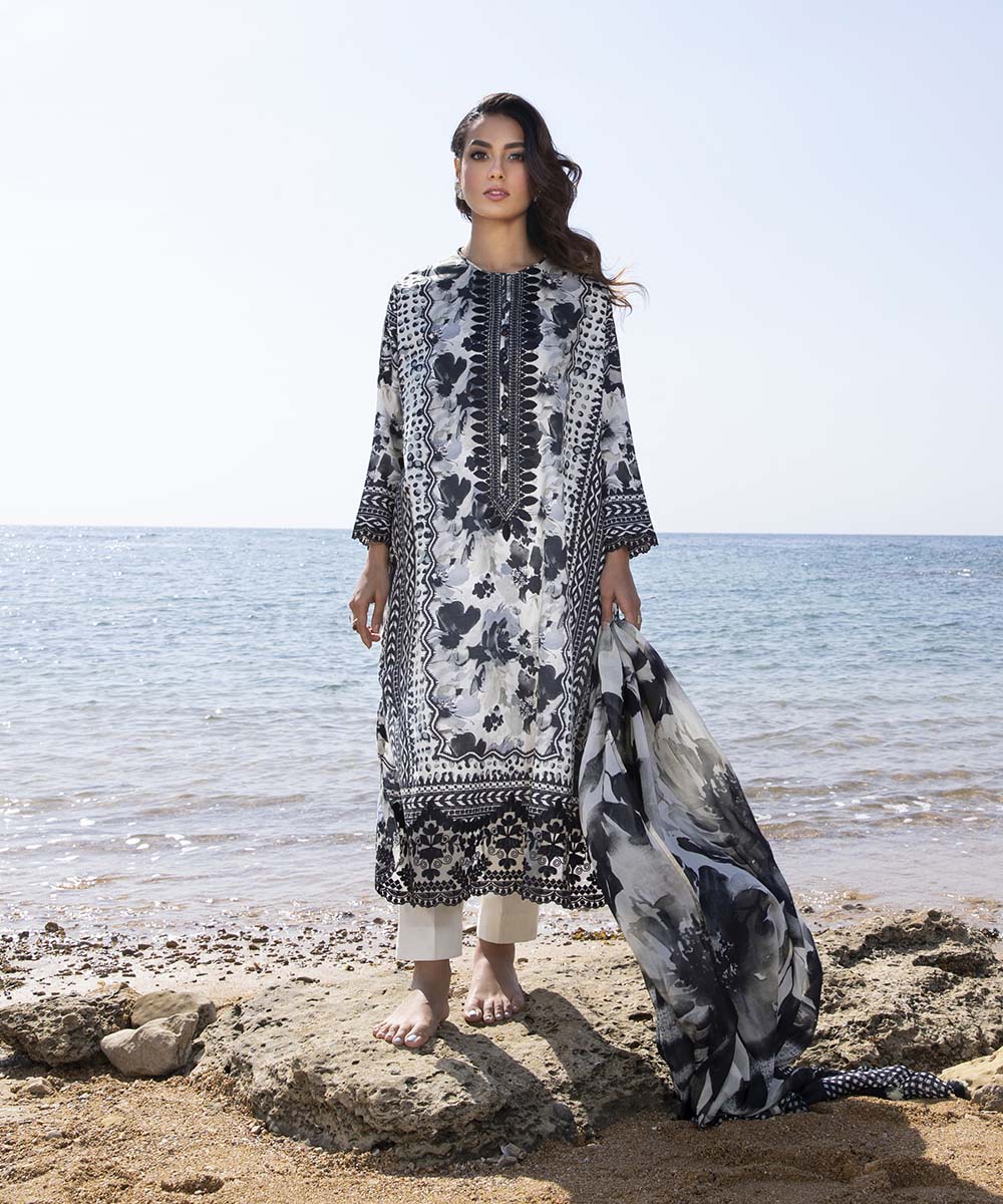 Sapphire Piece Embroidered Lawn Suit 292A2149 Spring Summer Lawn Vol