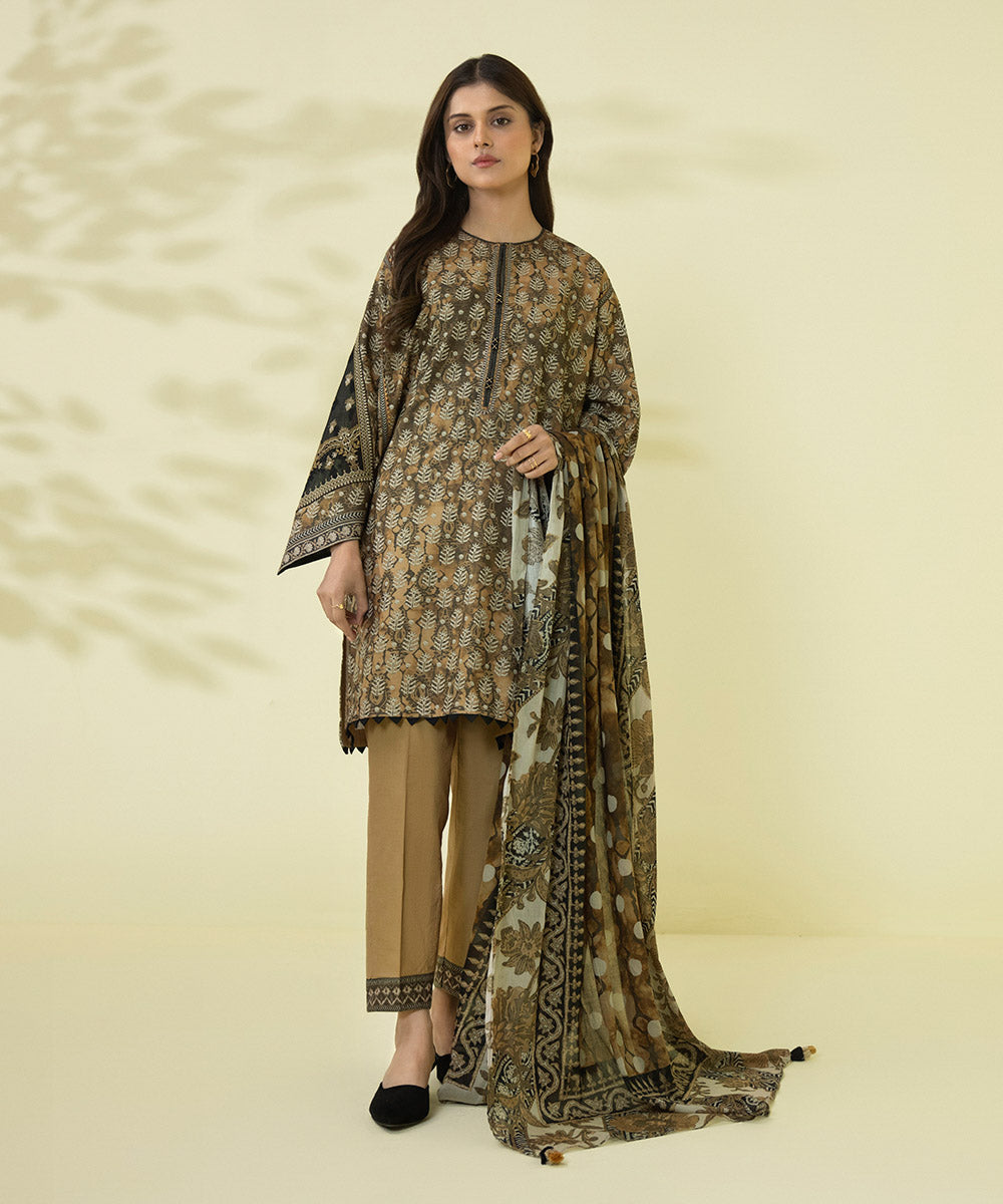Sapphire Piece Printed Embroidered Zari Lawn Suit 3PE-SG23V1 Spring  Summer Lawn Vol