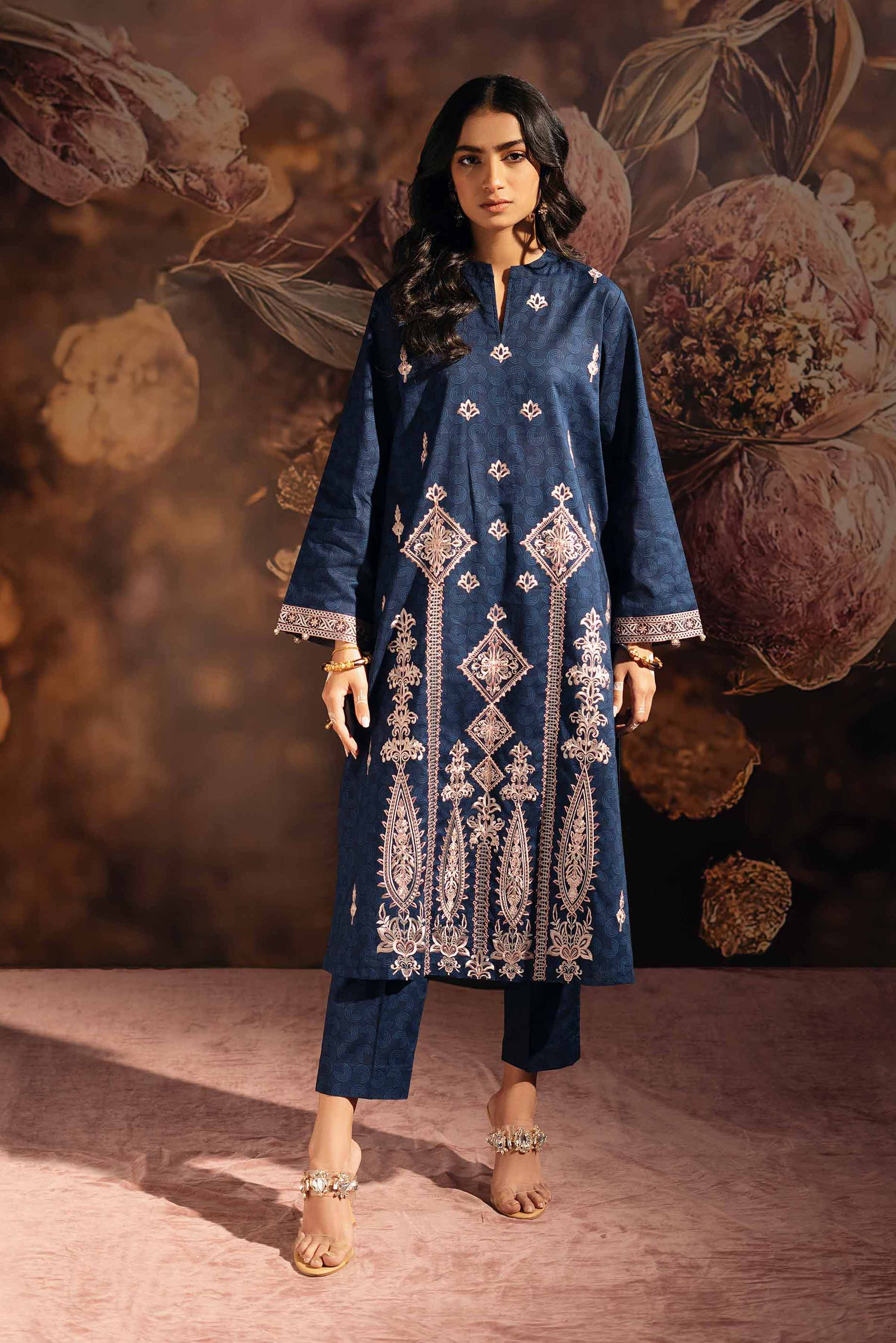 Nishat Linen 42301202 Summer Lawn Sara Clothes Nishat Linen 42301202 Summer Lawn Sara Clothes
