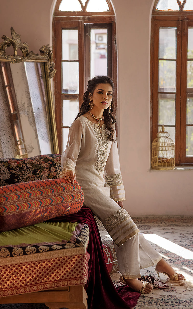 Threads & Motifz Ready To Wear Tunic 165 Luxury Prets 2022