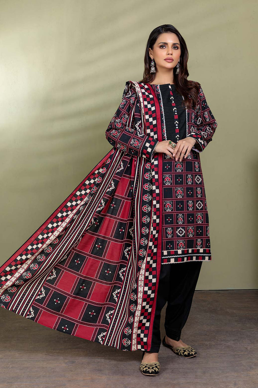 Bonanza Satrangi Black Khaddar (AWO223P07B) Winter Collection 2022