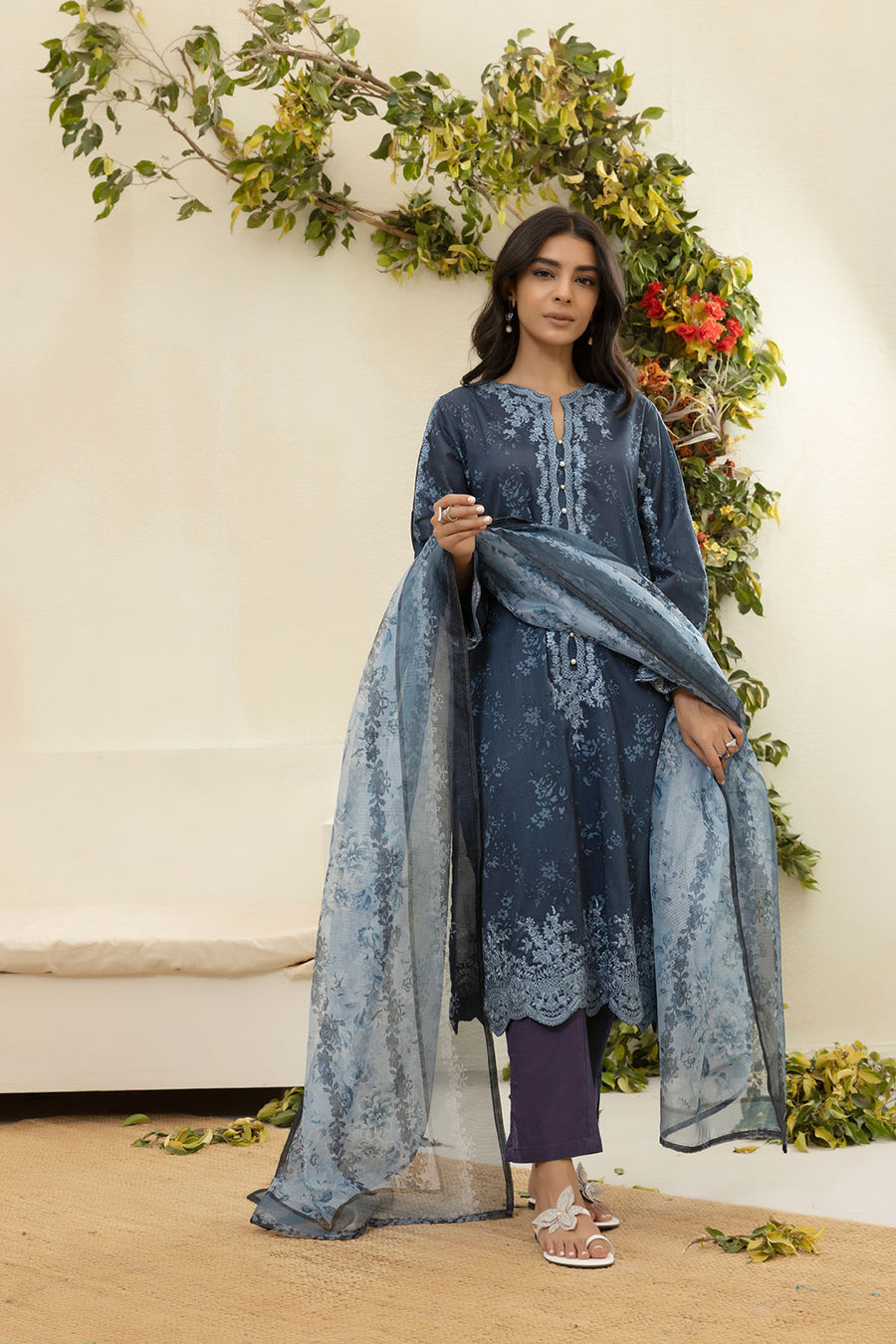 Dhanak DU-3135 Blue Embroidered Lawn Everyday Basics Lawn Collection – Sara  Clothes