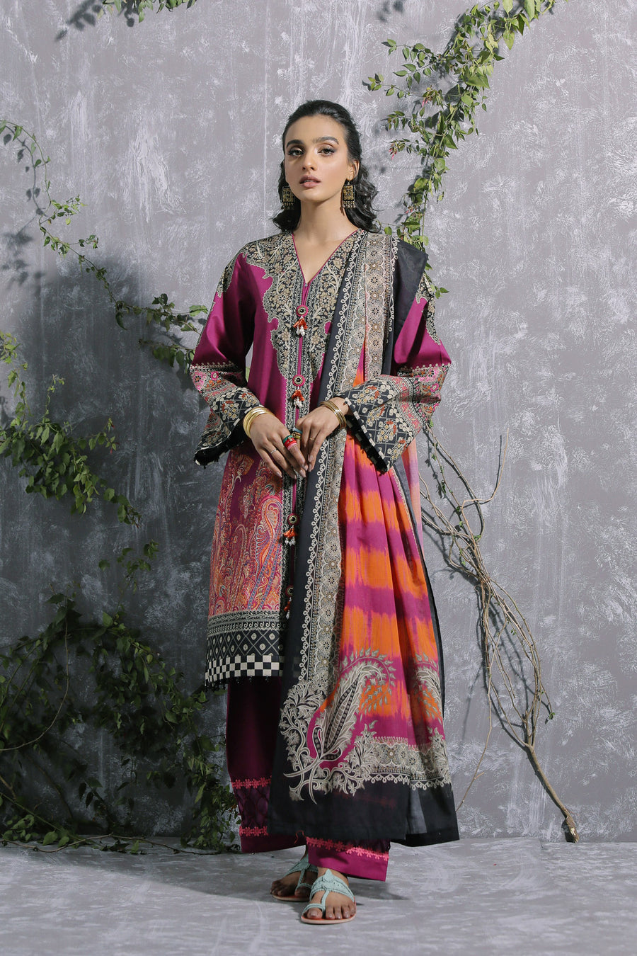 Ethnic Peasent E0091 202 519 Special Price D III 2022