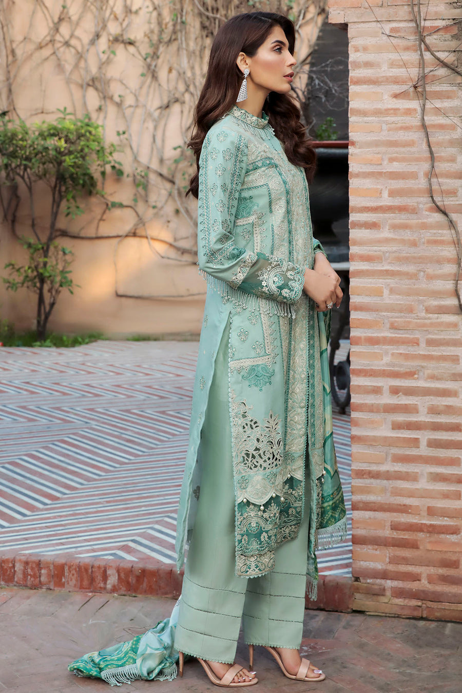 Motifz 3203 Tribal Deers  Premium Lawn 2022