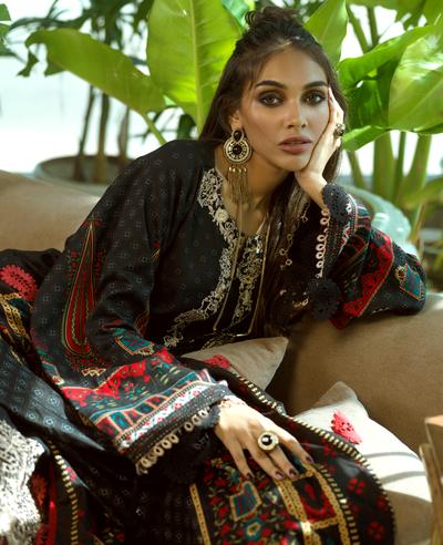 Ittehad ITE 023 SUT BLK Embroidered Series 2020