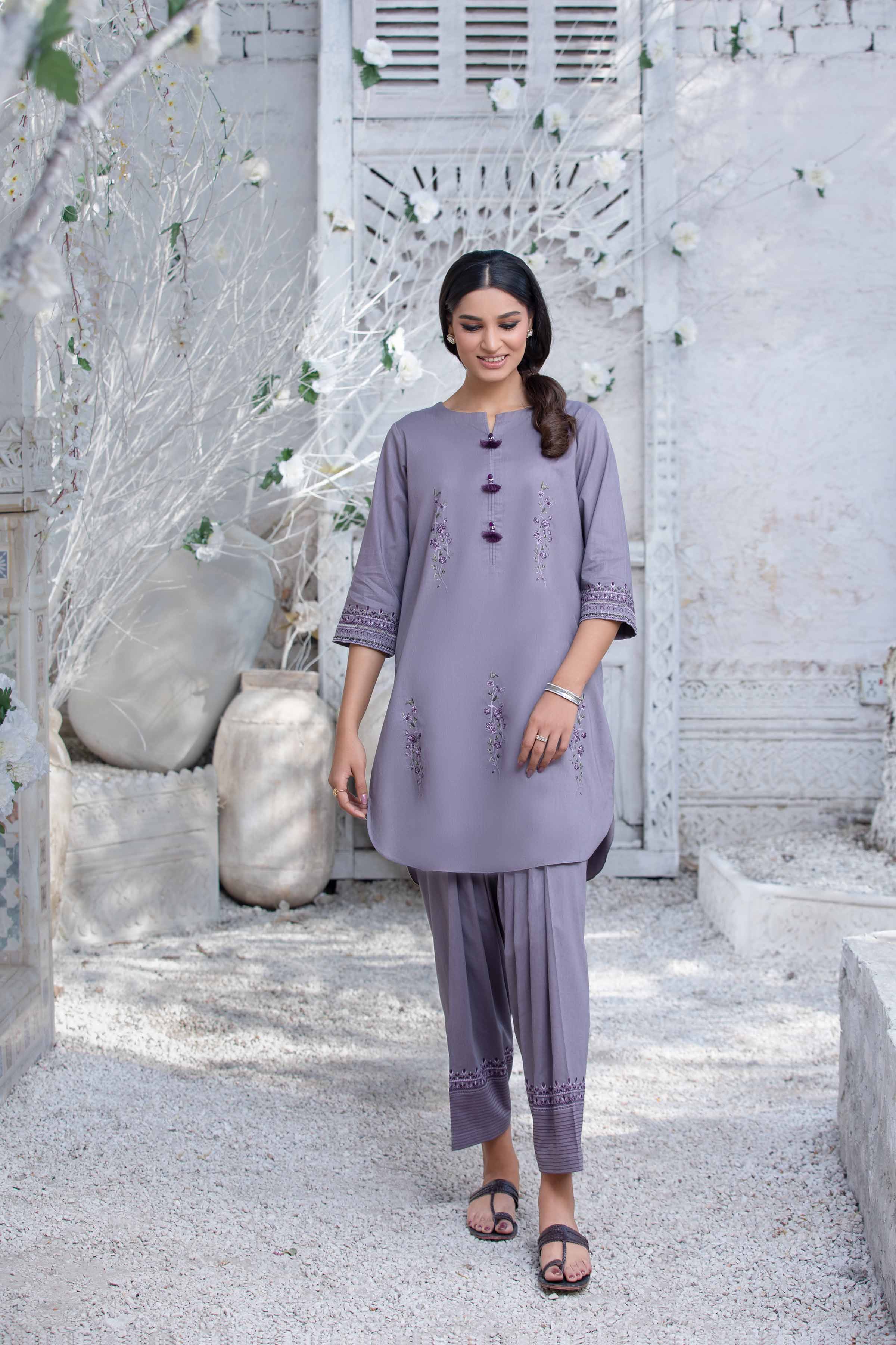 Nishat linen kurta 2025 design for ladies