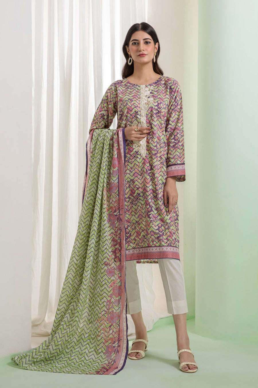 Bonanza Satrangi L Green Lawn Suit Rsk222p32 Eid Pret 2022