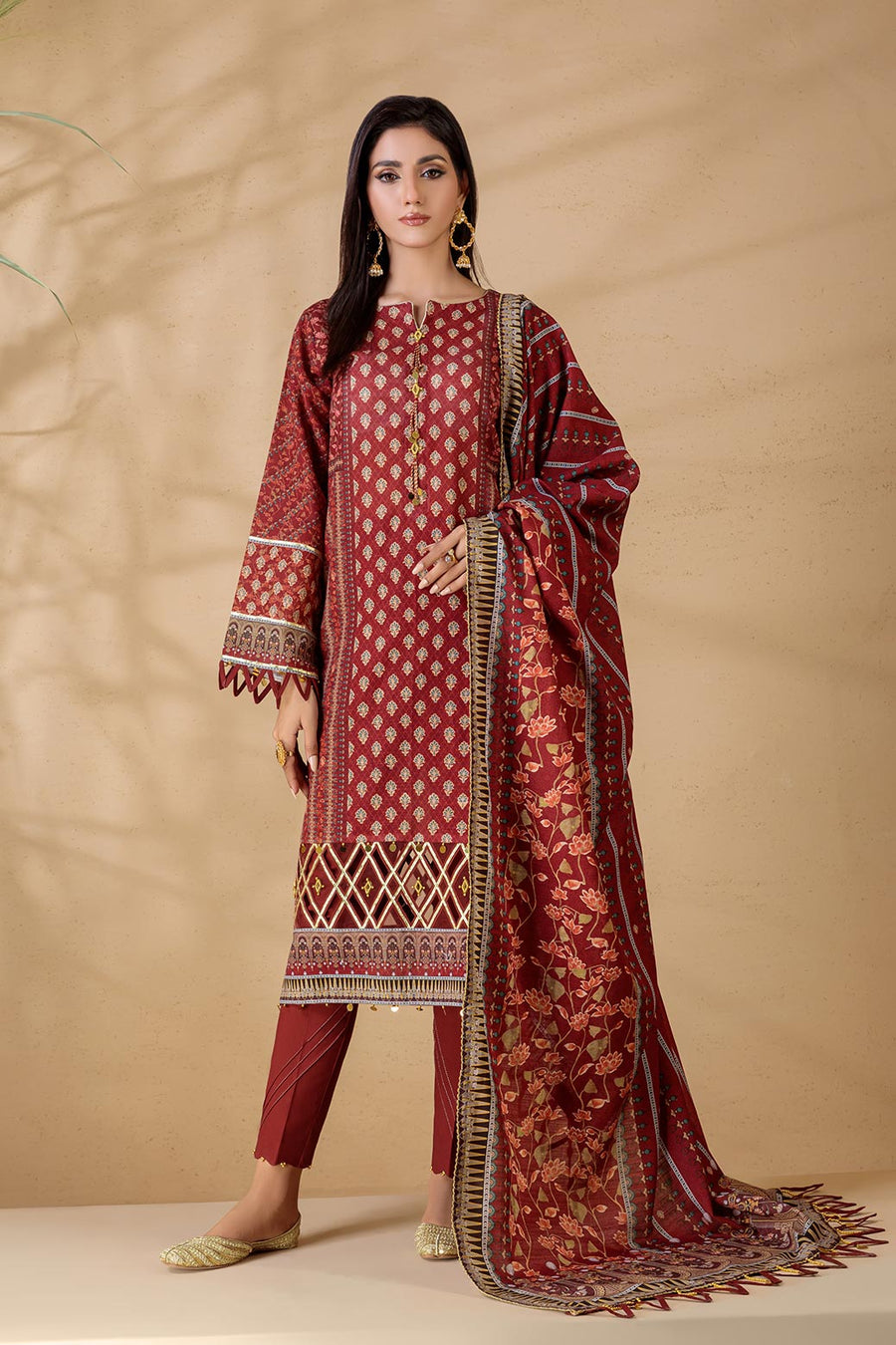 Khaddar 2025 ladies suit