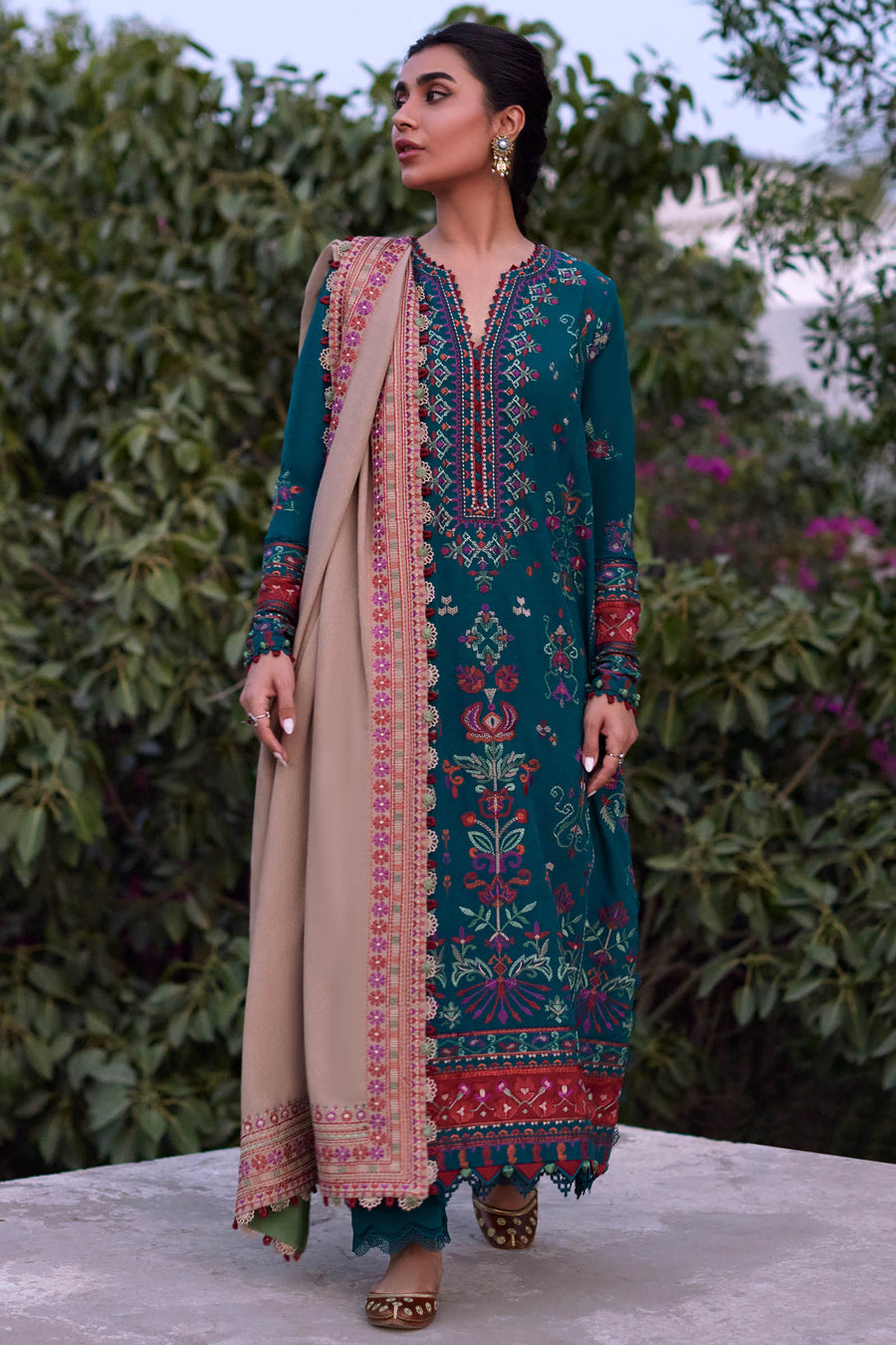 Zaha By Khadija Shah Ecrin (ZW23-03) Winter Collection