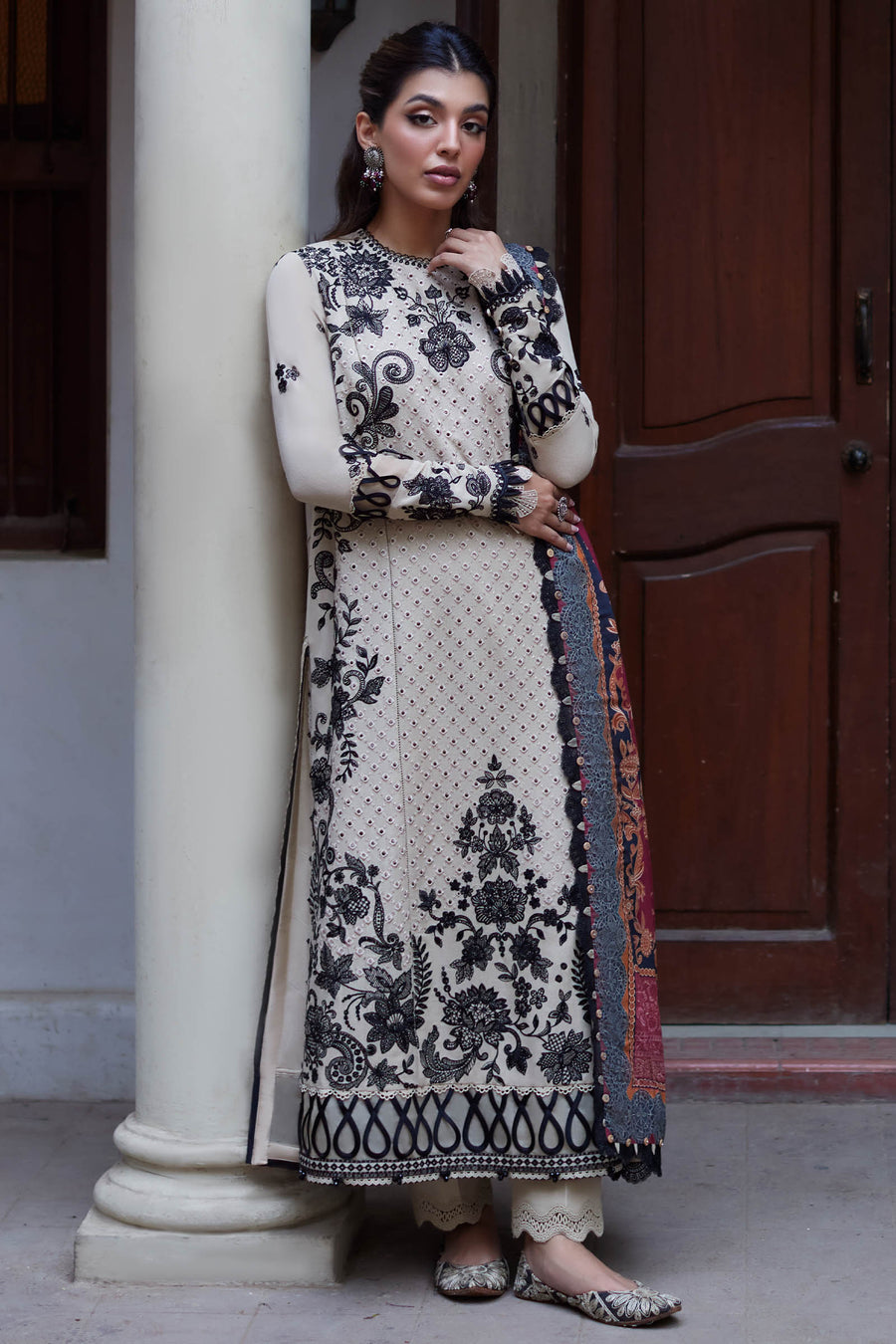 Zaha By Khadija Shah Larah (ZW23-12) Winter Collection