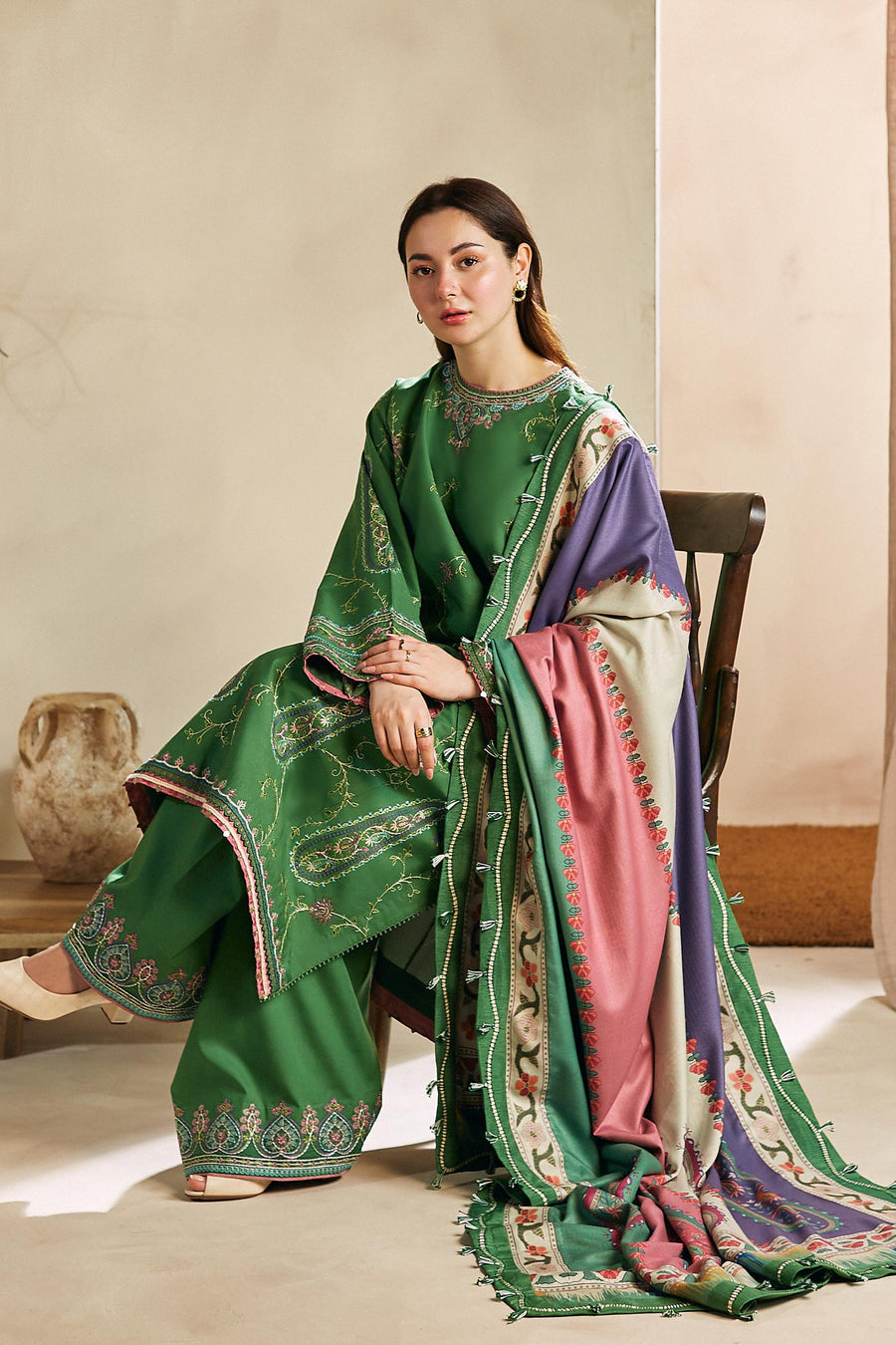 zara shahjahan green dress Zara Shahjahan Unstitched Embroidered Lawn 3 Piece Suit D23-2A