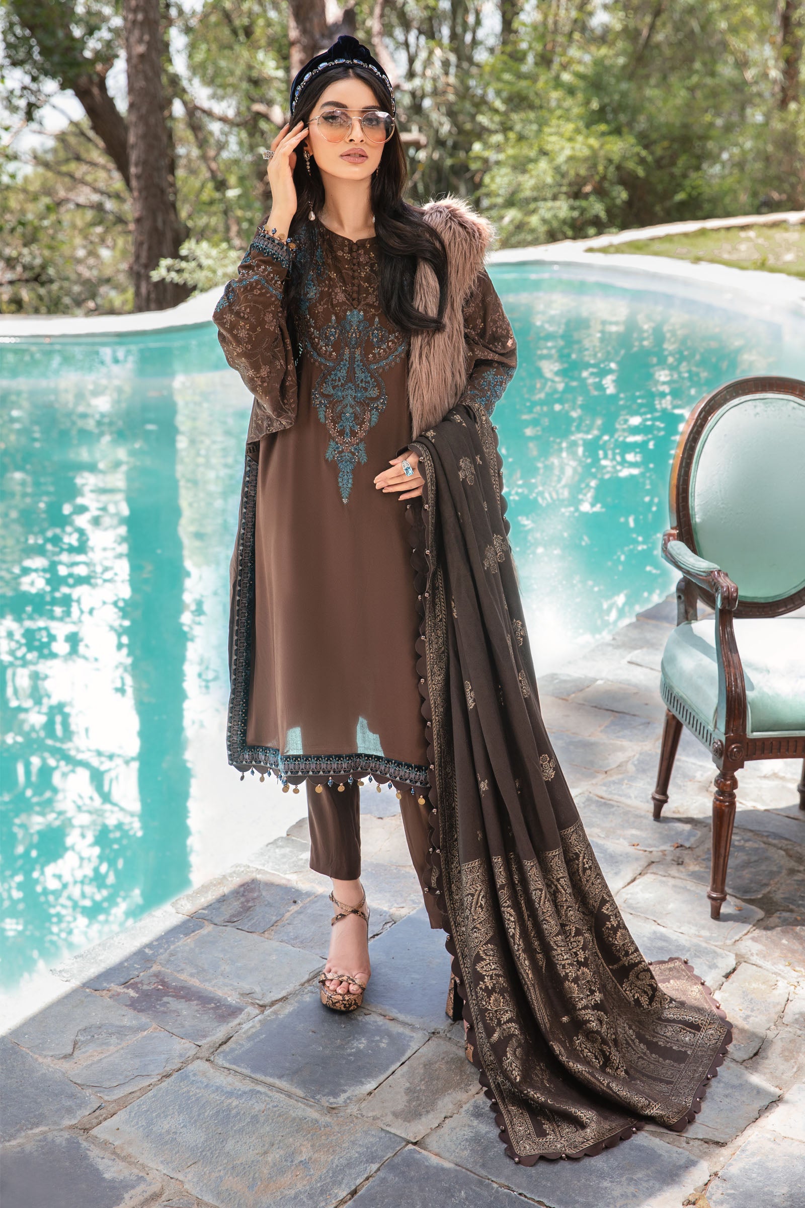 Maria B DL-1001-Brown Luxury Linen Winter Collection 2022 – Sara Clothes