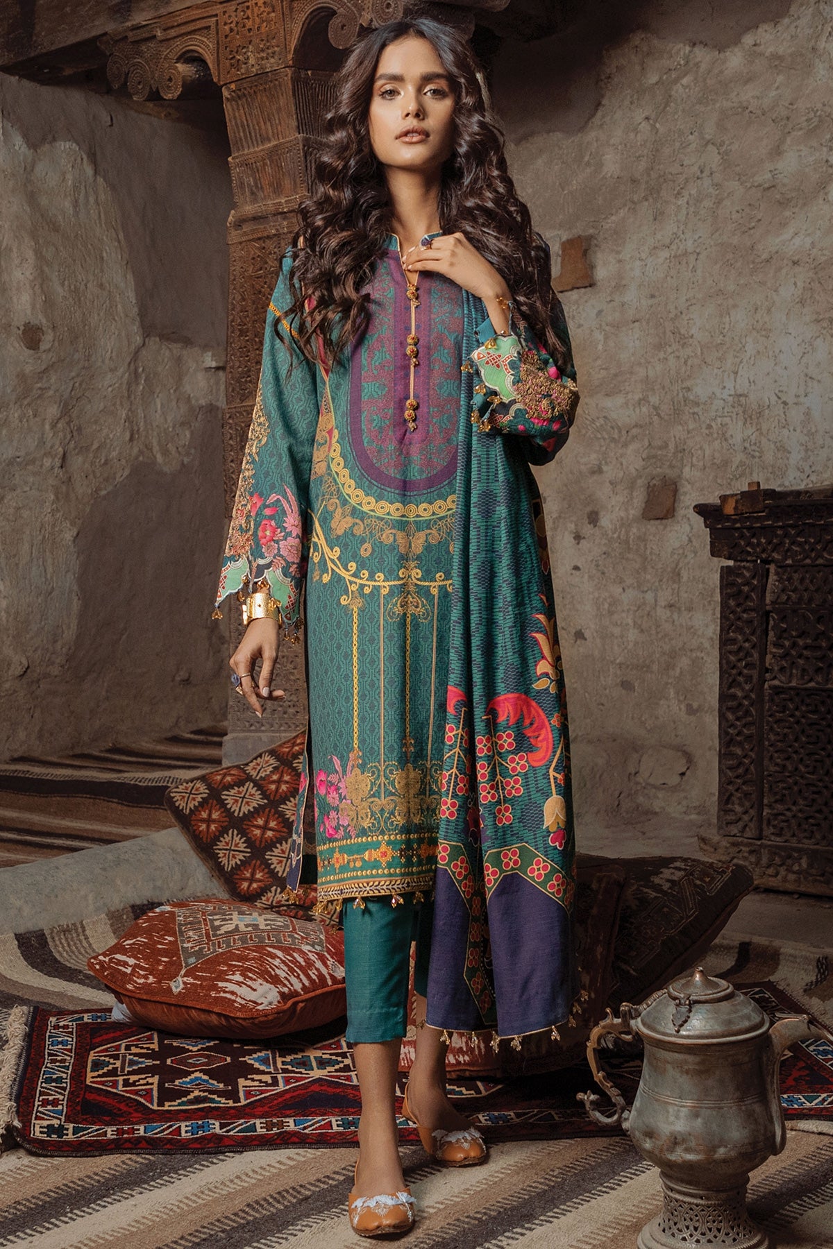Al Karam | Winter 24 | FW-7.1-24 main image 1
