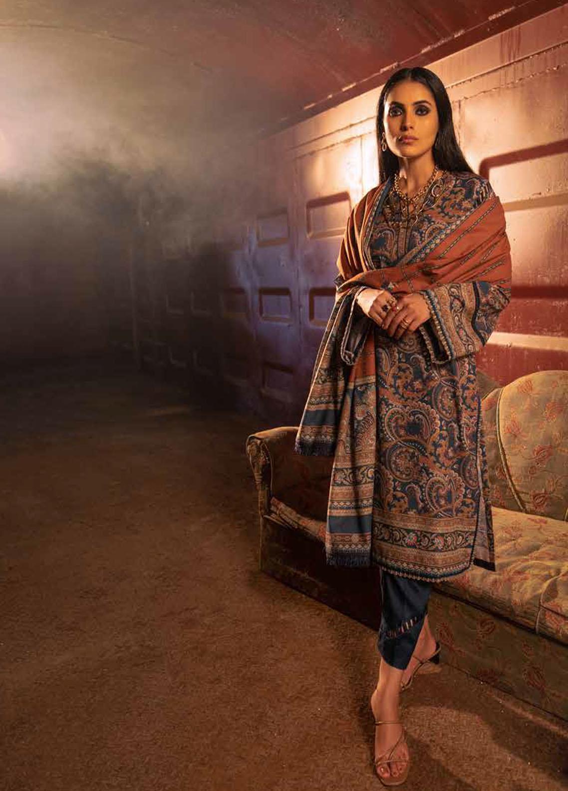 Gul Ahmed AY-12025 A Velvet Winter Collection 2021