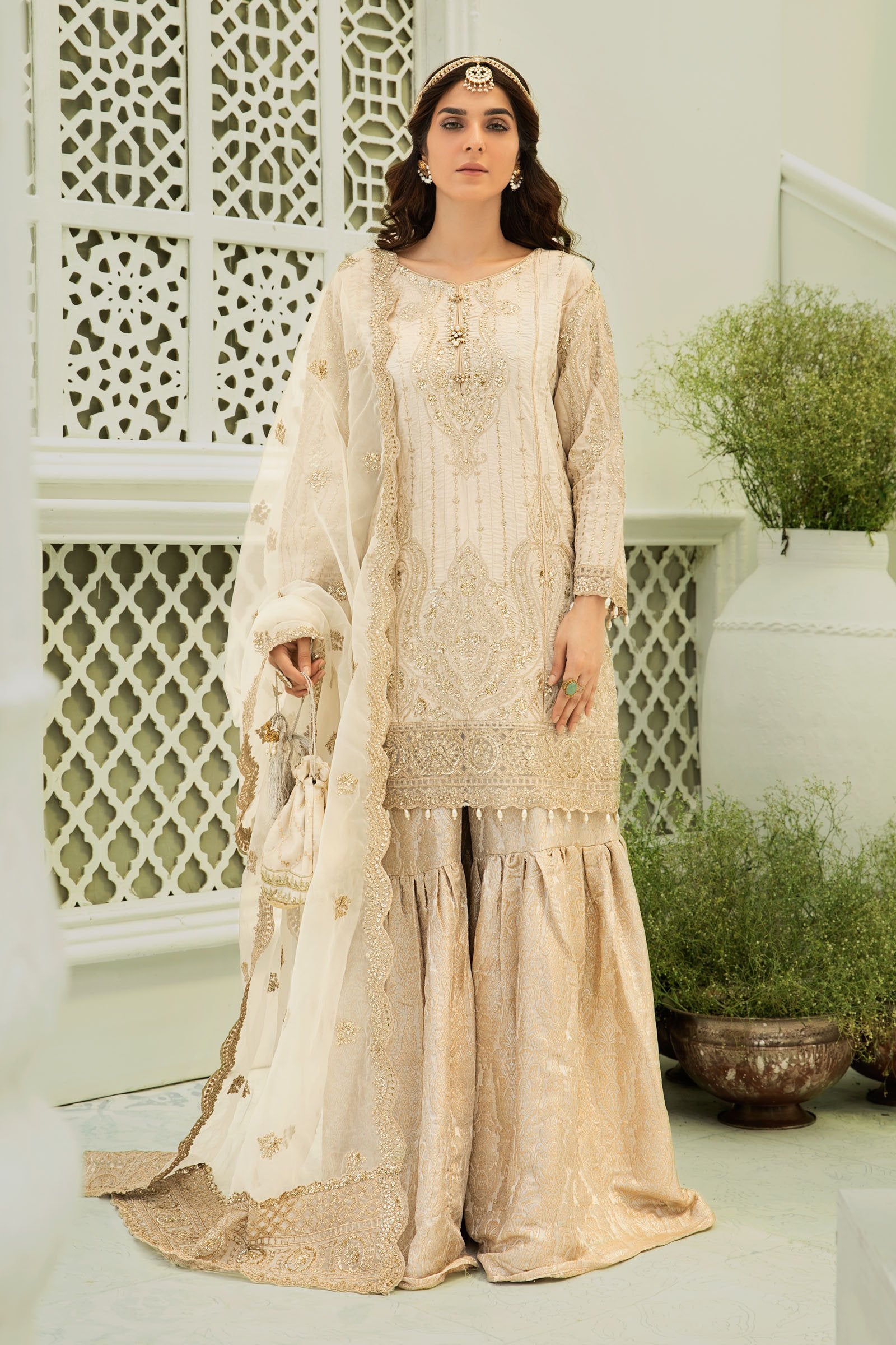 Maria B Suit Off White SF-W22-21 Evening Wear Formal Wear 2022 Sara Clothes Maria B Suit Off White SF-W22-21 Evening Wear Formal Wear 2022 Sara Clothes