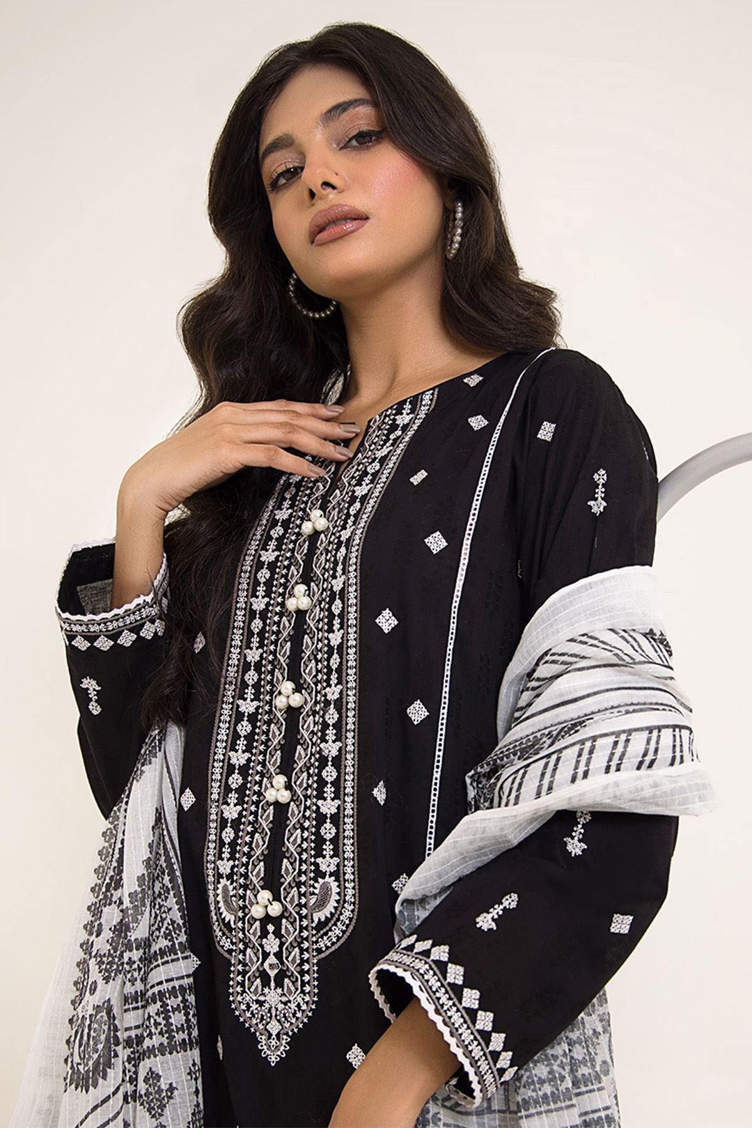 Zellbury Embroidered Shirt Shalwar Dupatta - Black - Jacquard Suit-0493 Signature Lawn Collection 2024